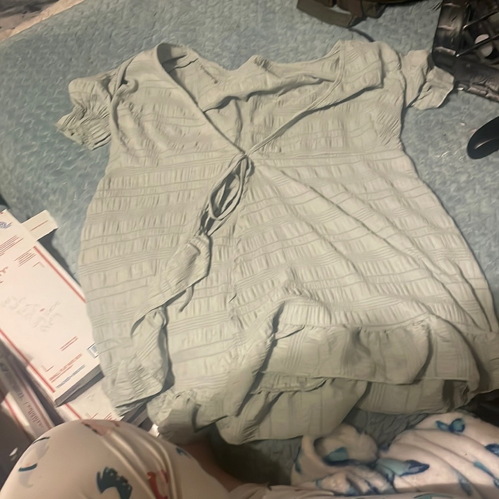 Green shirt thing